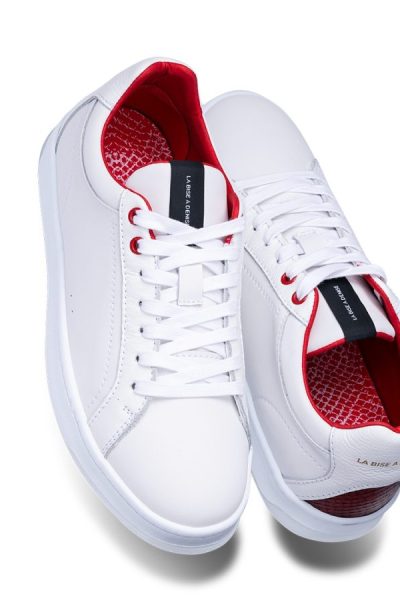 Des_conseils_pour_choisir_des_sneakers_minimalistes_blanches_pour_homme_